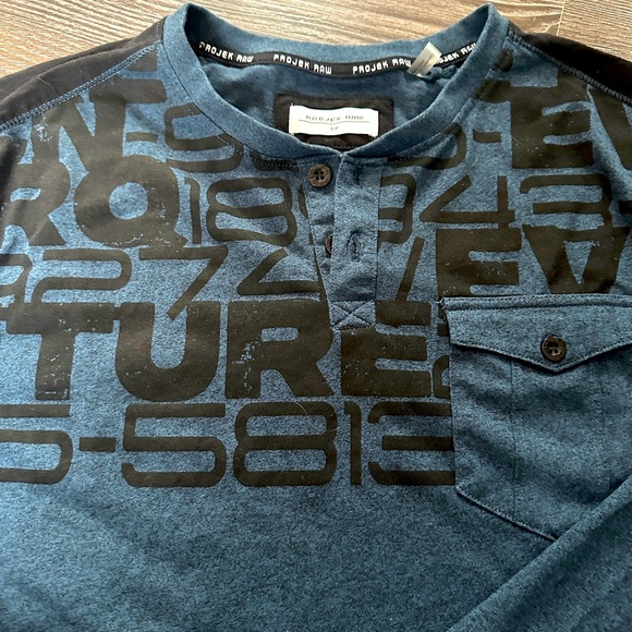 Projek Raw, Men’s long sleeve Hendley tee with button front, Sz S, - Picture 5 of 5